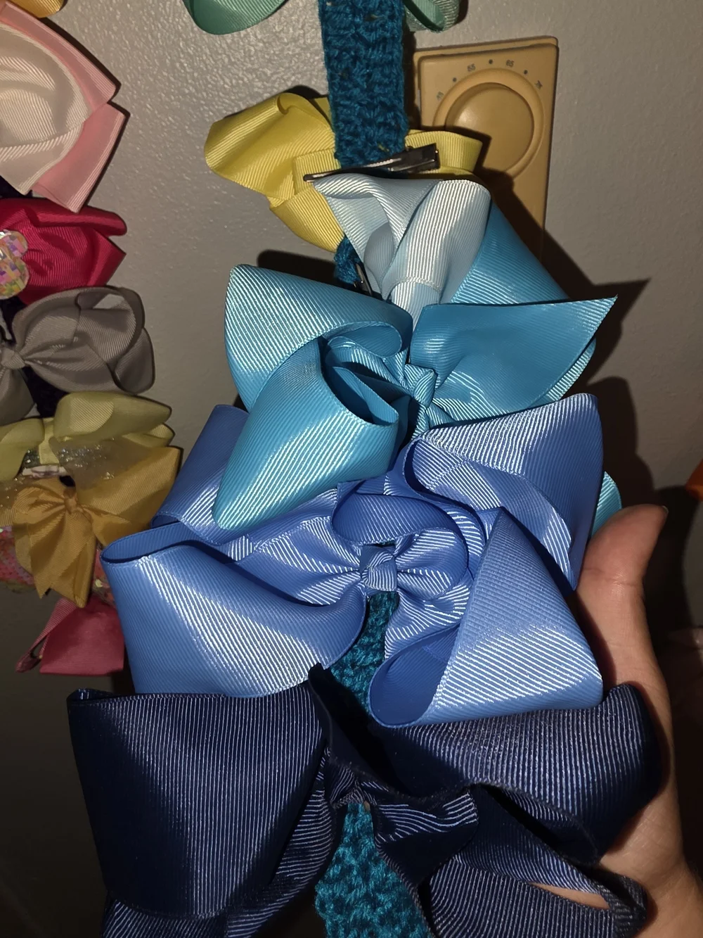 26 Piece Girls Hair Bow Bundle Assorted Colors & Styles